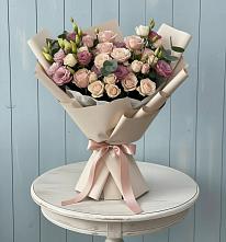 Букет цветов из:  Розы и Лизиантусы в Мильково