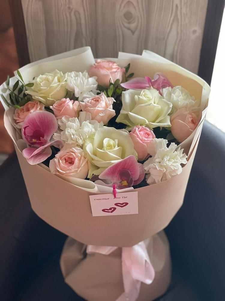 Букет цветов из: Орхидеи, Розы и Гвоздики в Мильково