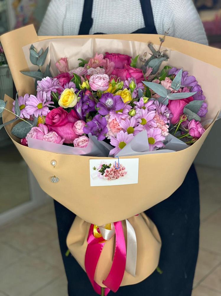 Букет цветов из: Хризантемы, Гвоздики и Альстромерии в Мильково