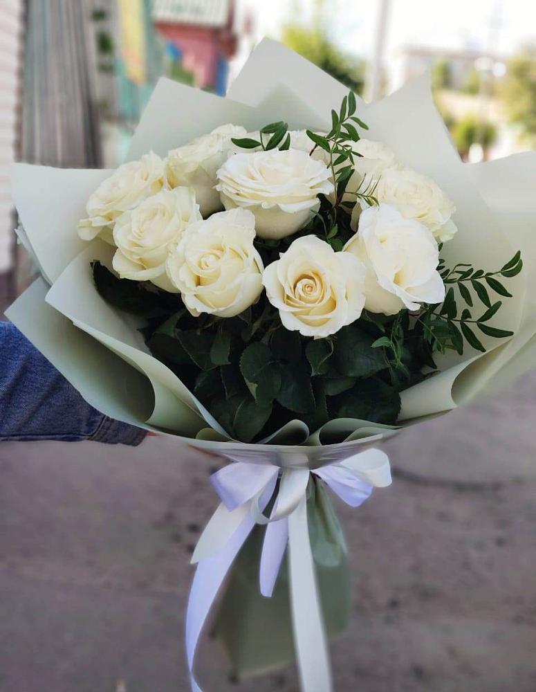 Букет Белые розы Проуд в Мильково