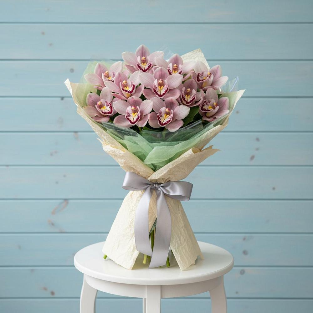 Букет цветов из: Орхидеи и Розы в Мильково