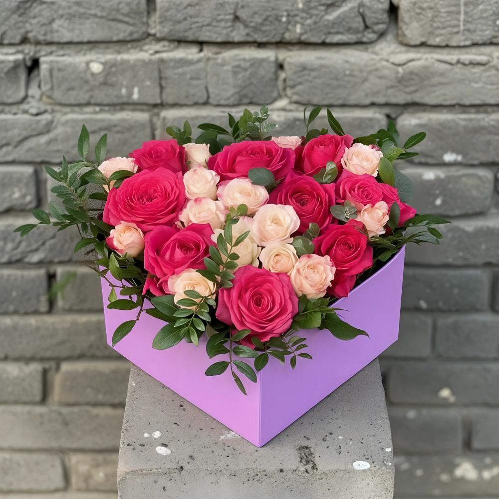 Цветочная композиция из Розы в коробке в Мильково