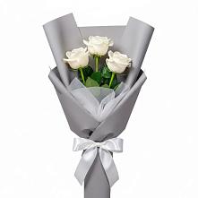 Букет 3 белые розы в Мильково