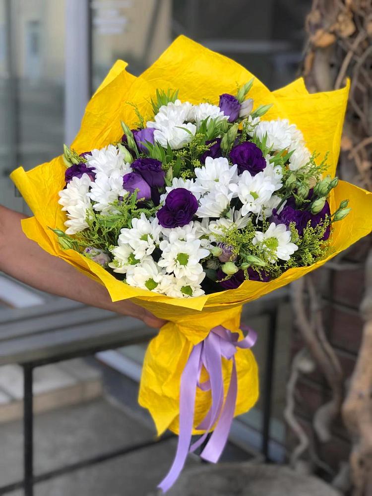Букет цветов из: Ирисы, Хризантемы и Ромашки в Мильково