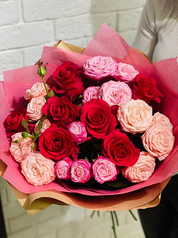 Букет цветов из: Розы в Мильково