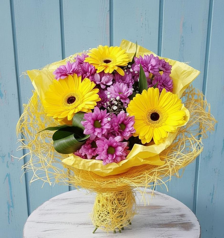 Букет цветов из: Хризантемы и Герберы в Мильково