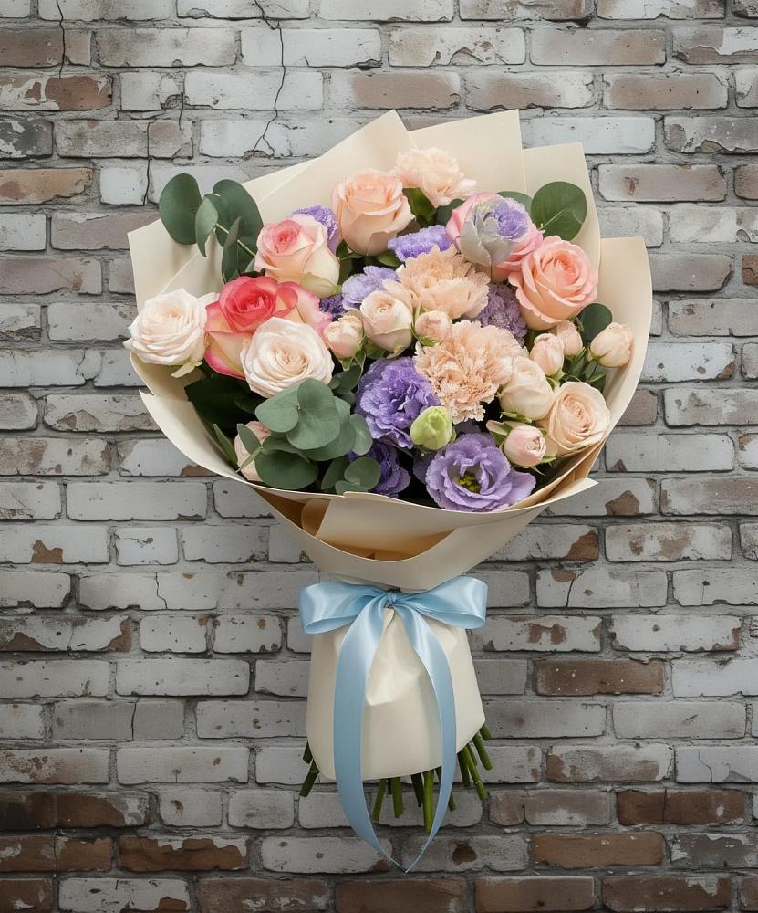 Букет цветов из: Розы, Лизиантусы и Гвоздики в Мильково