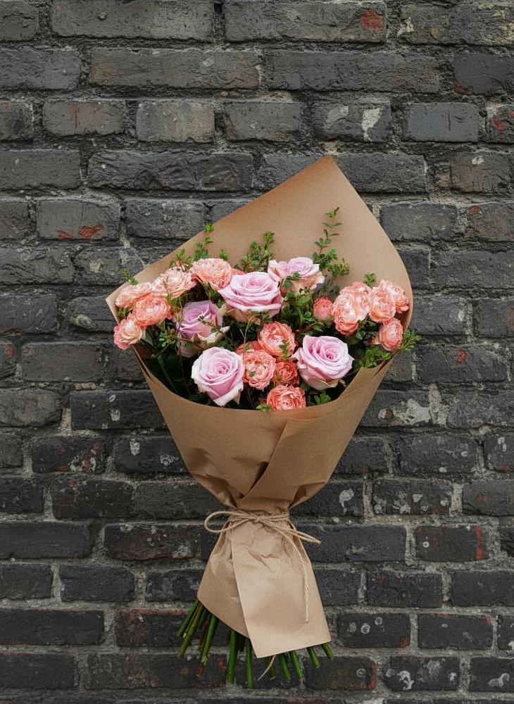 Букет цветов из: Розы в Мильково