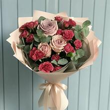 Букет цветов из:  Гвоздики и Розы в Мильково
