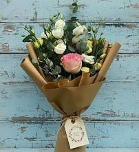 Букет цветов из:  Розы и Лизиантусы в Мильково