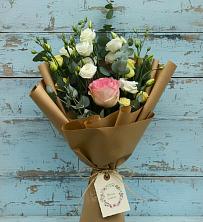 Букет цветов из:  Розы и Лизиантусы в Мильково
