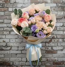 Букет цветов из:  Розы, Лизиантусы и Гвоздики в Мильково