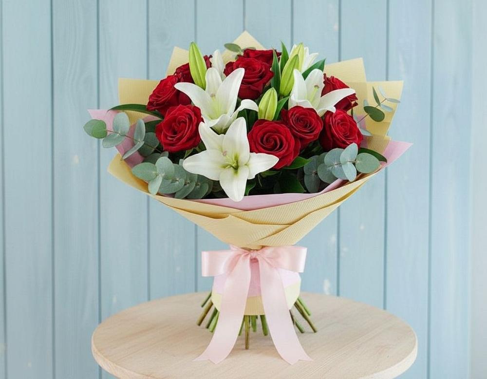 Букет цветов из: Лилии и Розы в Мильково